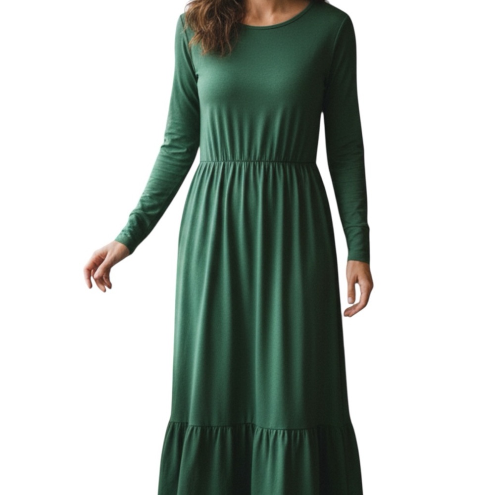 Long Sleeve Dress, Green, Ruffle bottom, side pockets, soft, stretchy size Med